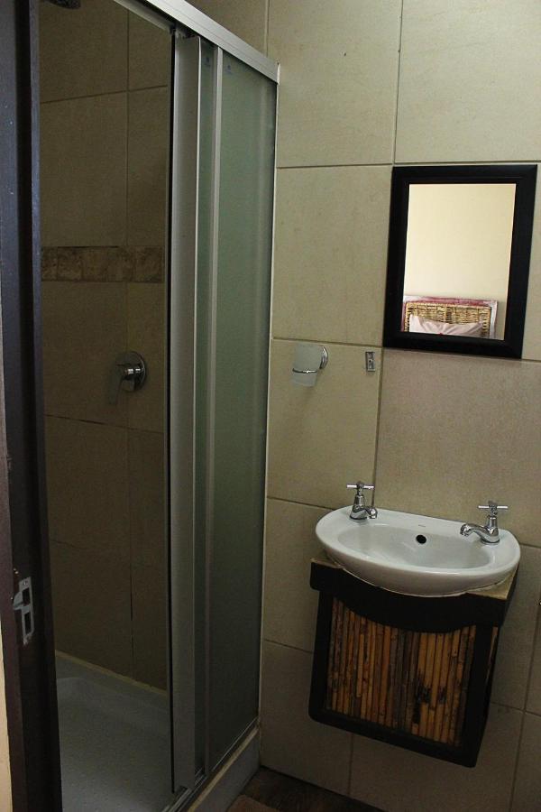 African Adventures Accommodation دوربانفيل المظهر الخارجي الصورة