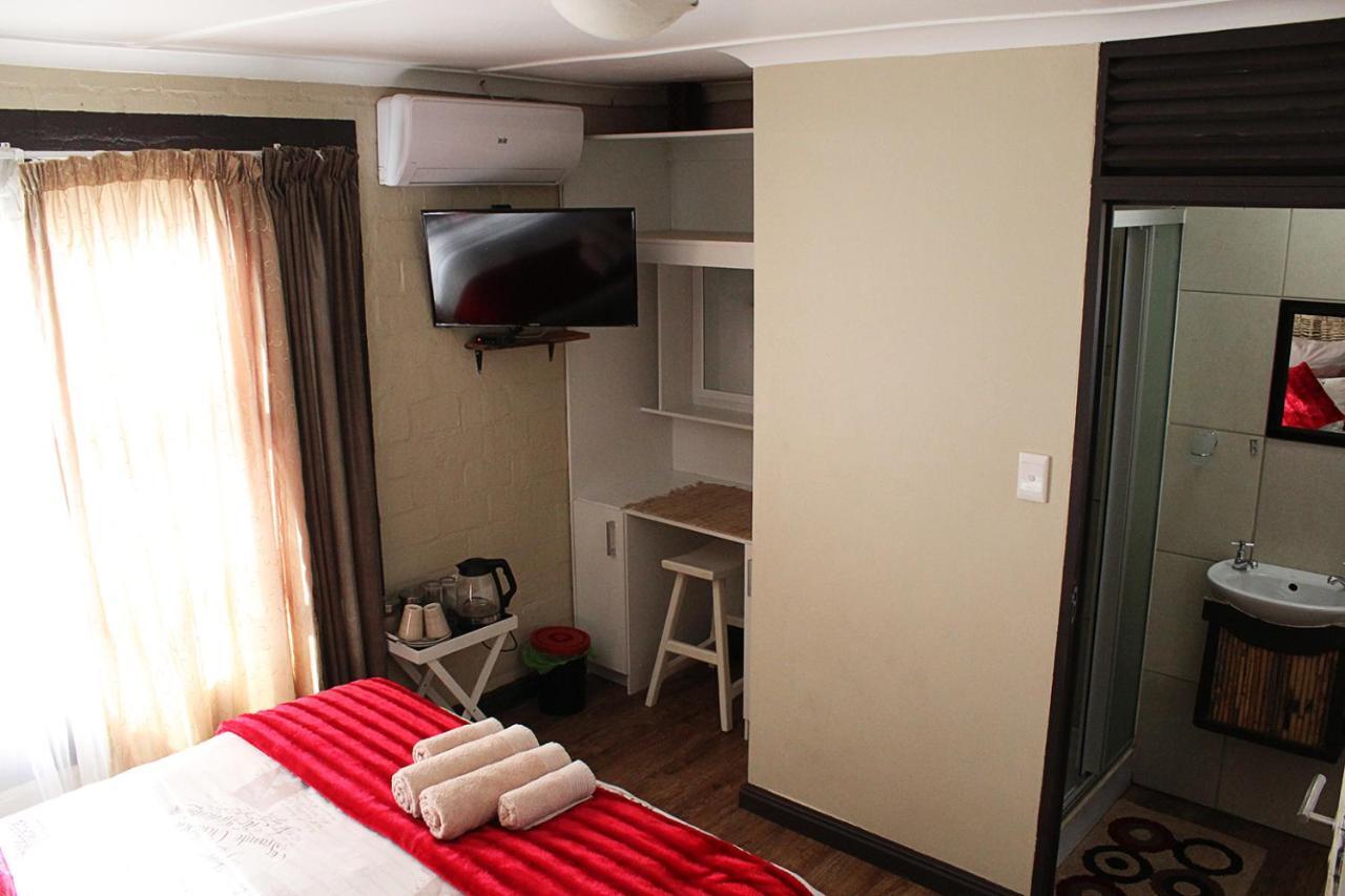African Adventures Accommodation دوربانفيل المظهر الخارجي الصورة