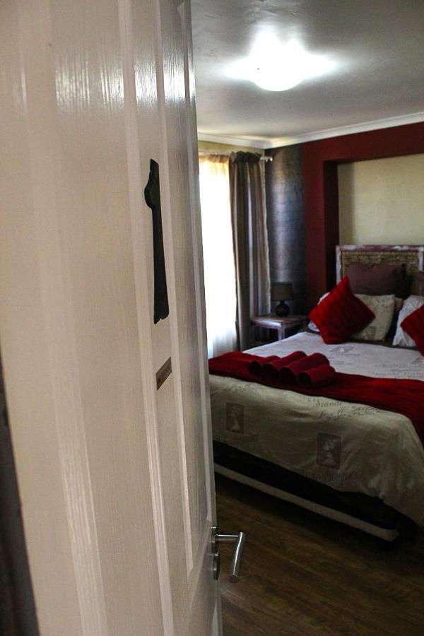 African Adventures Accommodation دوربانفيل المظهر الخارجي الصورة